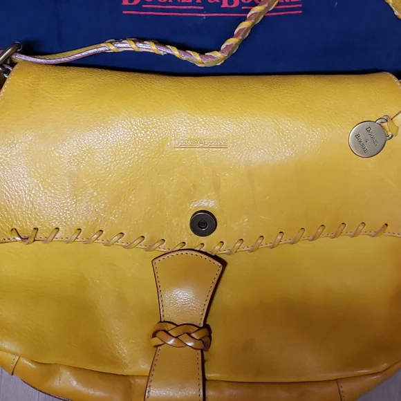 Brand new leather Dooney & Bourke hobo bag. - Picture 3 of 10
